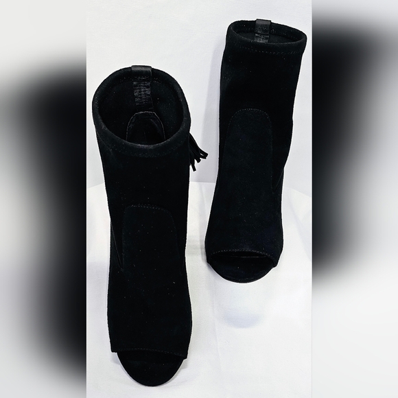 Size 7.5 Vince Camuto Black Suede Peep-Toe Ankle Boots - Picture 2 of 8